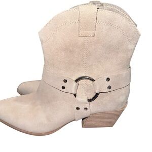 Women’s Open Edit Suede Western Ankle Boots – 8M – Beige / Sand NWOT‎